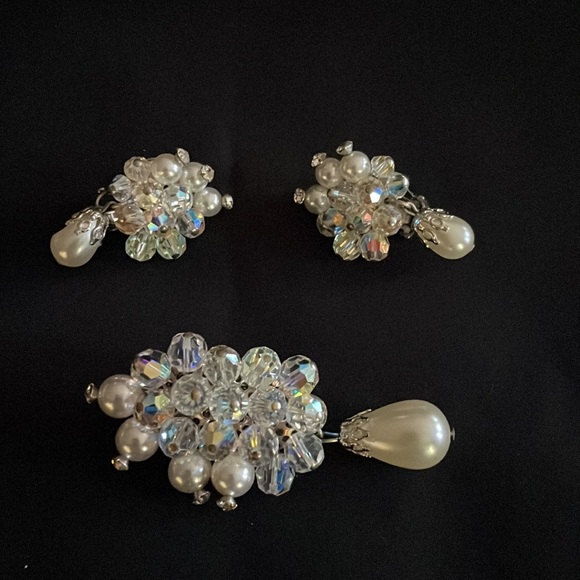 Vintage Faux Pearl Crystal Bead Brooch Pin and Clip On Earring Set - Picture 6 of 7